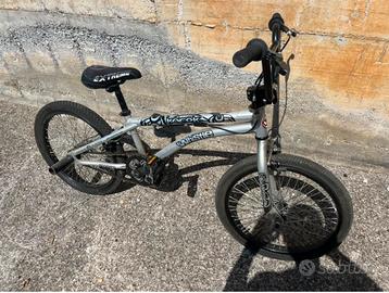 Bicicletta Bmx
