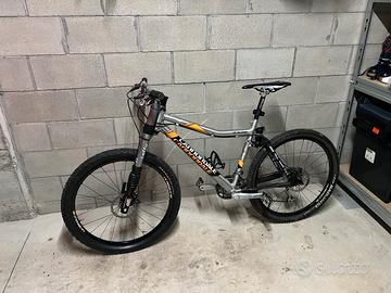 Bici MTB Cannondale scalpel M 26"