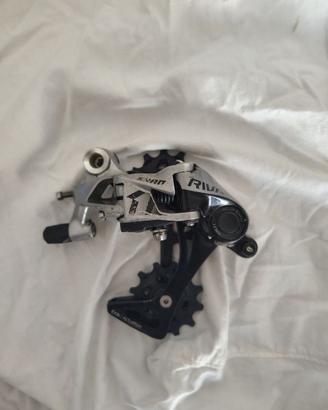 Gruppo Sram Rival 1x11V cross.