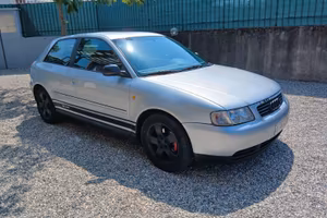 Audi A3 1.9 tdi Ambition 110cv 1998