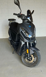Lifan E4 elettrico pari a scooter 50