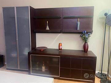 Parete attrezzata in legno wengè