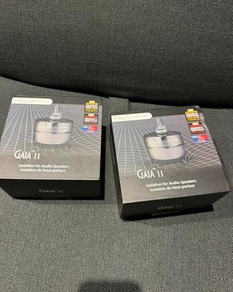 Isoacoustics gaya 2