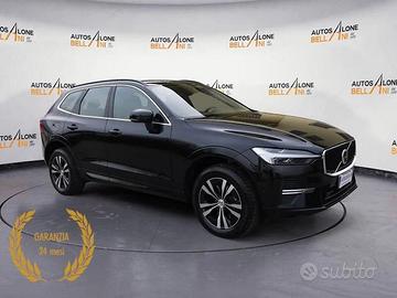 Volvo XC60 B4 D AWD automatico Momentum Pro