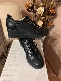 SCARPE DA DONNA “ GEOX “