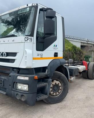 Iveco Stralis 310 passo 4200