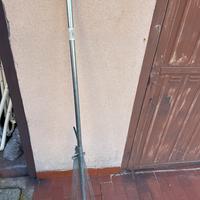 Scopa raschiello regolabile per terreno