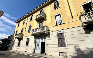 DUE LOCALI BASSE SPESE DI GESTIONE - LIBERO SUBITO