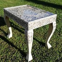 Tavolino Intagliato