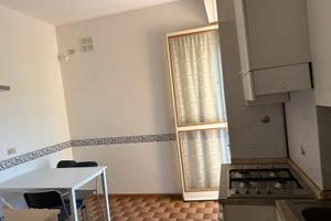 Bilocale a Como con balcone e posto auto