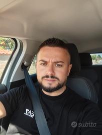 Ragazzo rumeno disponibile per autista Pat B