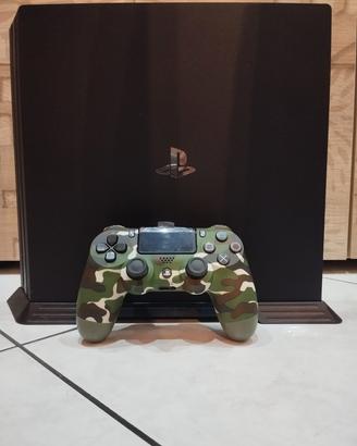 PlayStation 4 pro + joypad e giochi