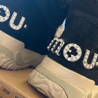 Mou Eskimo trainer nere