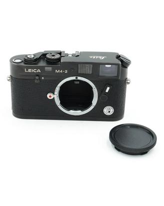 Leica M4-2 - Black Canada