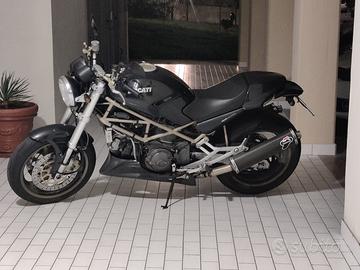 Moto Ducati Monster 900 I.E
