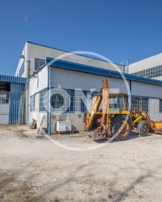 Immobile di 600 m² a Villamagna