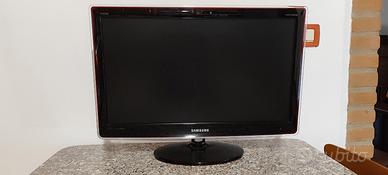 Monitor TV Samsung 24 pollici danneggiato