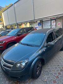 Opel astra station wagon 2007
