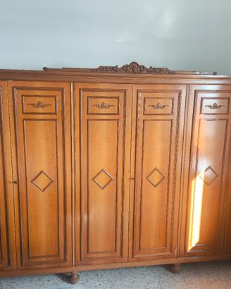 Armadio classico 6 ante