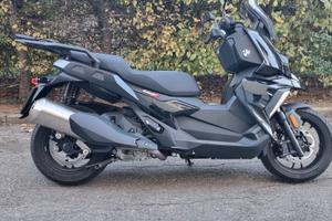 BMW C400X