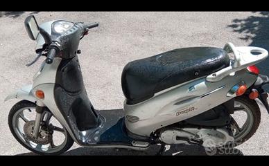 Kymco People 150 anno 2000 pezzi di ricambio
