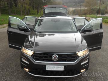 T-ROC 2.0TDI(BI-COLOR,DSG-NAVI)E6D-TEMP,150cv