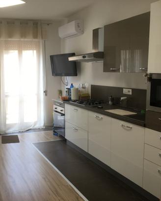 Alghero per 5/6 pers disponibile settembre