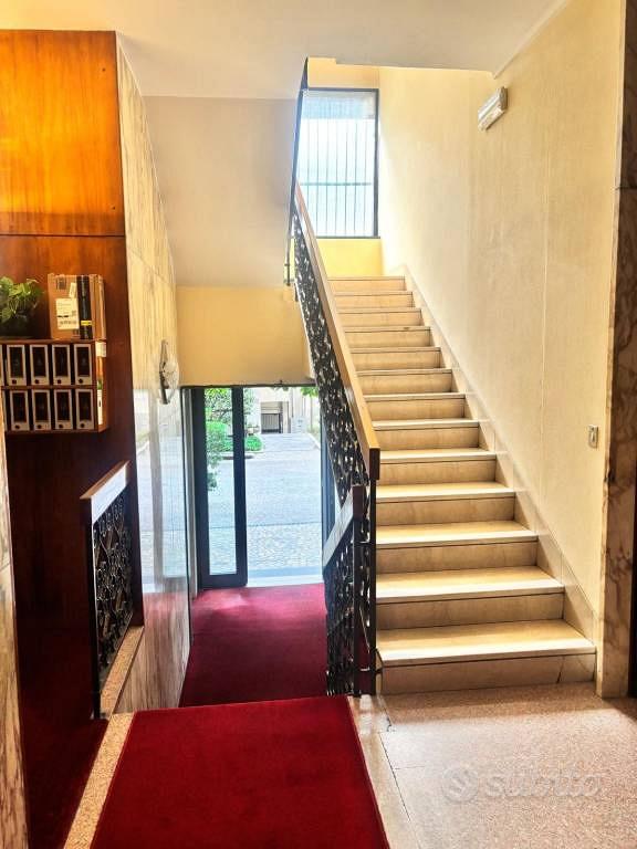 Immobile di 130 m² con 4 locali a Milano - Vista 3