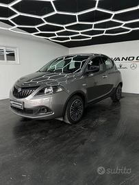 Lancia Ypsilon 1.0 FireFly 5 porte S&S Hybrid Silv