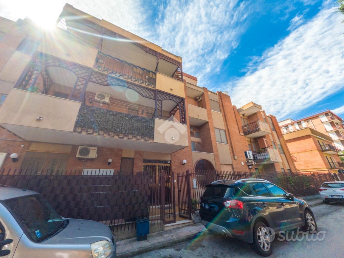 3 LOCALI A MANFREDONIA - Vista 3