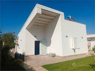 Terrauzza a due passi dal mare lungo periodo-ELENA