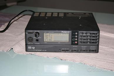 Expander Roland CANVAS SC88