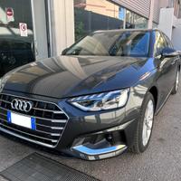 Audi A4 AVANT 40 TDI S TRONIC