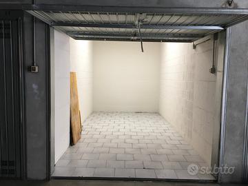 Garage singolo in condominio signorile Seriate BG