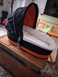 Trio di ovetto passeggino e carrozzina