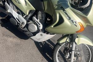 honda transalp 650cc v anno 2000