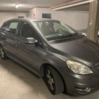 MERCEDES BENZ CLASSE B Condizioni PERFETTE | 3200€