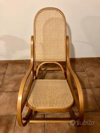 Sedia a dondolo vintage
