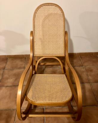Sedia a dondolo vintage