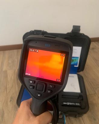 Termocamera/Fotocamera Termica FLIR E53