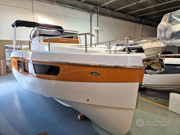 Kolmarine Azzardo 24++