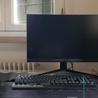 Monitor e tastiera