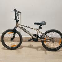Bici Freestyle Toxic Atala