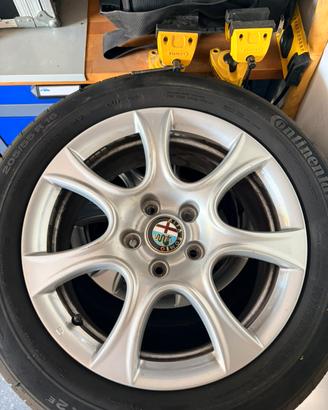 Cerchi in lega R16 alfa romeo giulietta