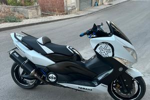 Tmax 500 2010