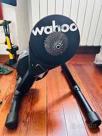 Wahoo kicker smart trainer