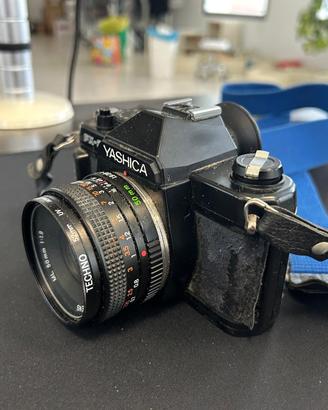 Yashica FX-3 Super fotocamera manuale