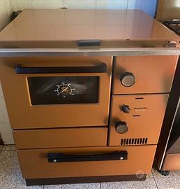 Cucina a legna vintage
