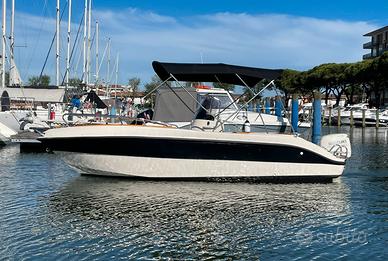 Open 5,70 con suzuki 40cv