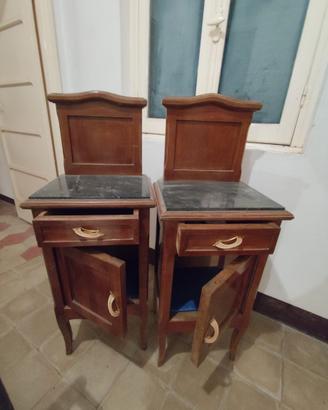 Comodini con piano in marmo